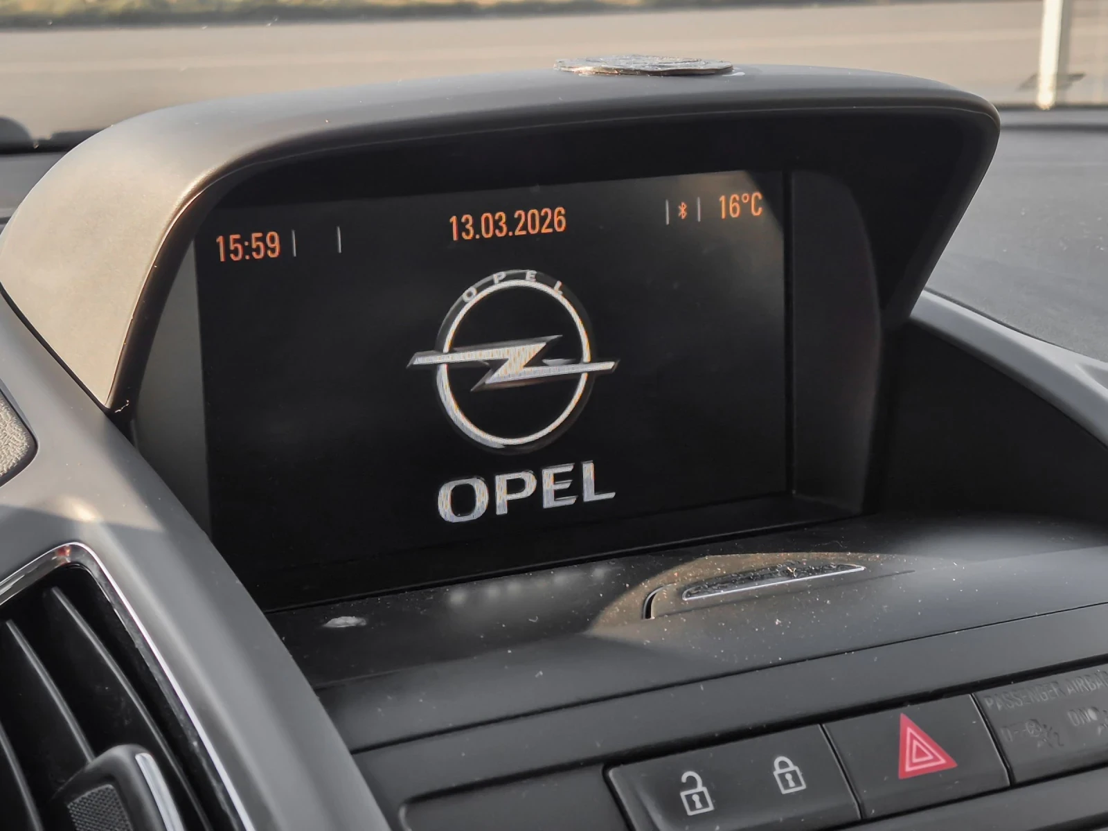 Opel Zafira 2.0 CDTI 5 Места, снимка 16 - Автомобили и джипове - 53834794