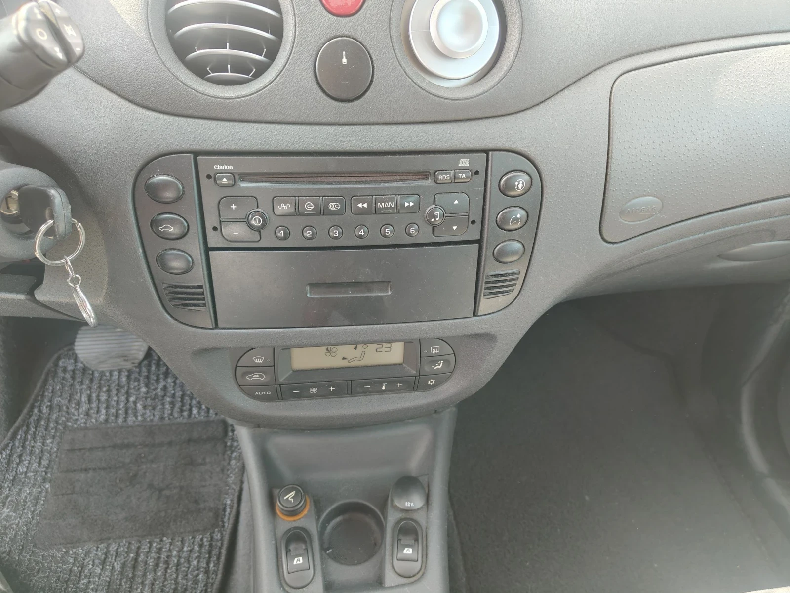 Citroen C3 1.6 AUTOMATIC , снимка 15 - Автомобили и джипове - 53872193