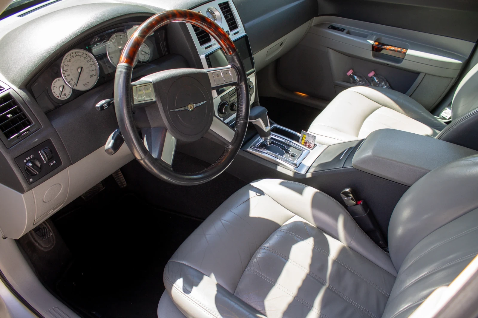 Chrysler 300c CRD, снимка 7 - Автомобили и джипове - 53893999