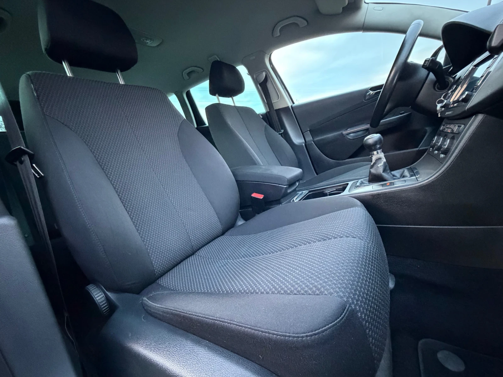 VW Passat B6, снимка 9 - Автомобили и джипове - 54165938