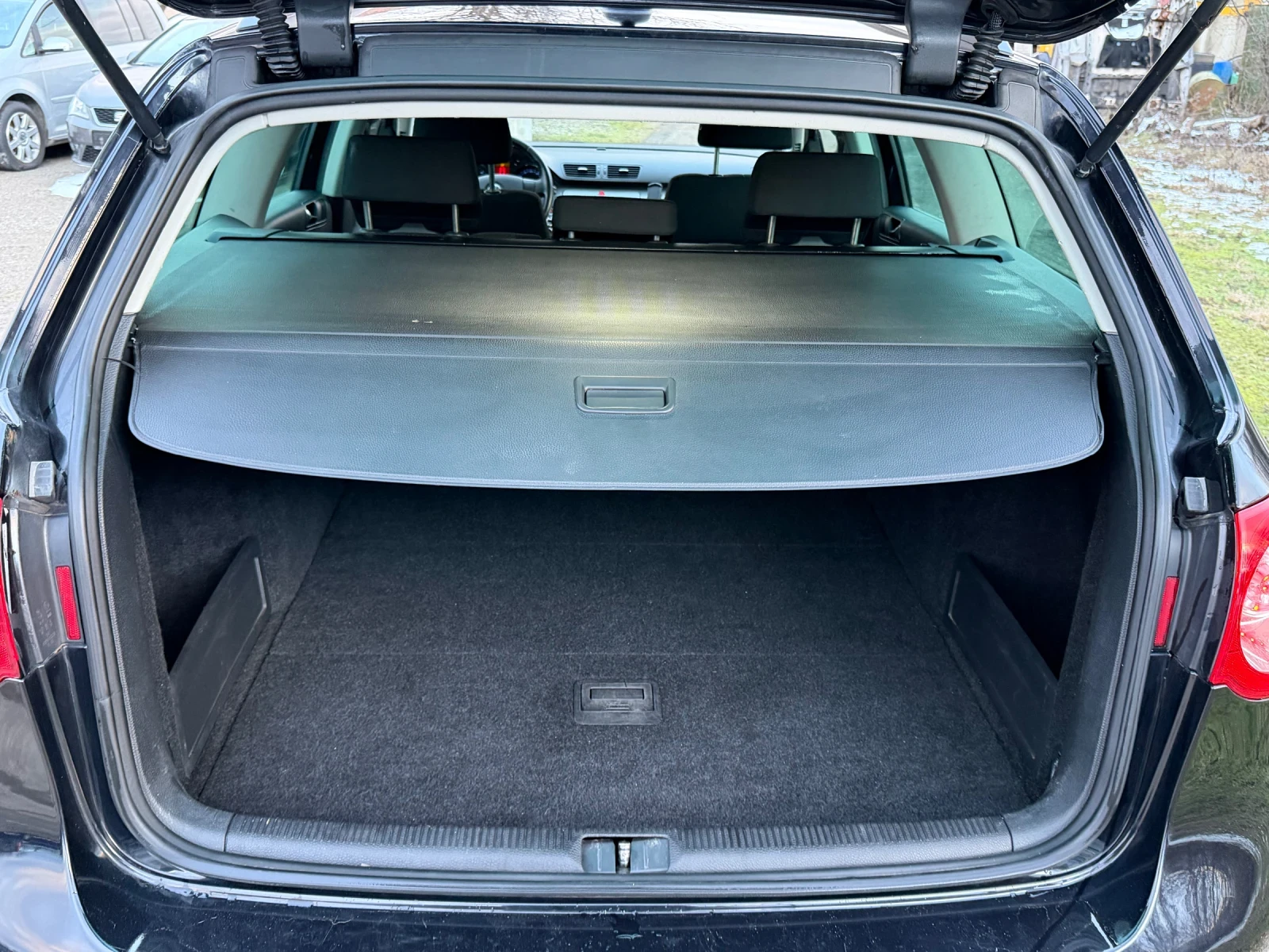 VW Passat B6, снимка 8 - Автомобили и джипове - 54165938