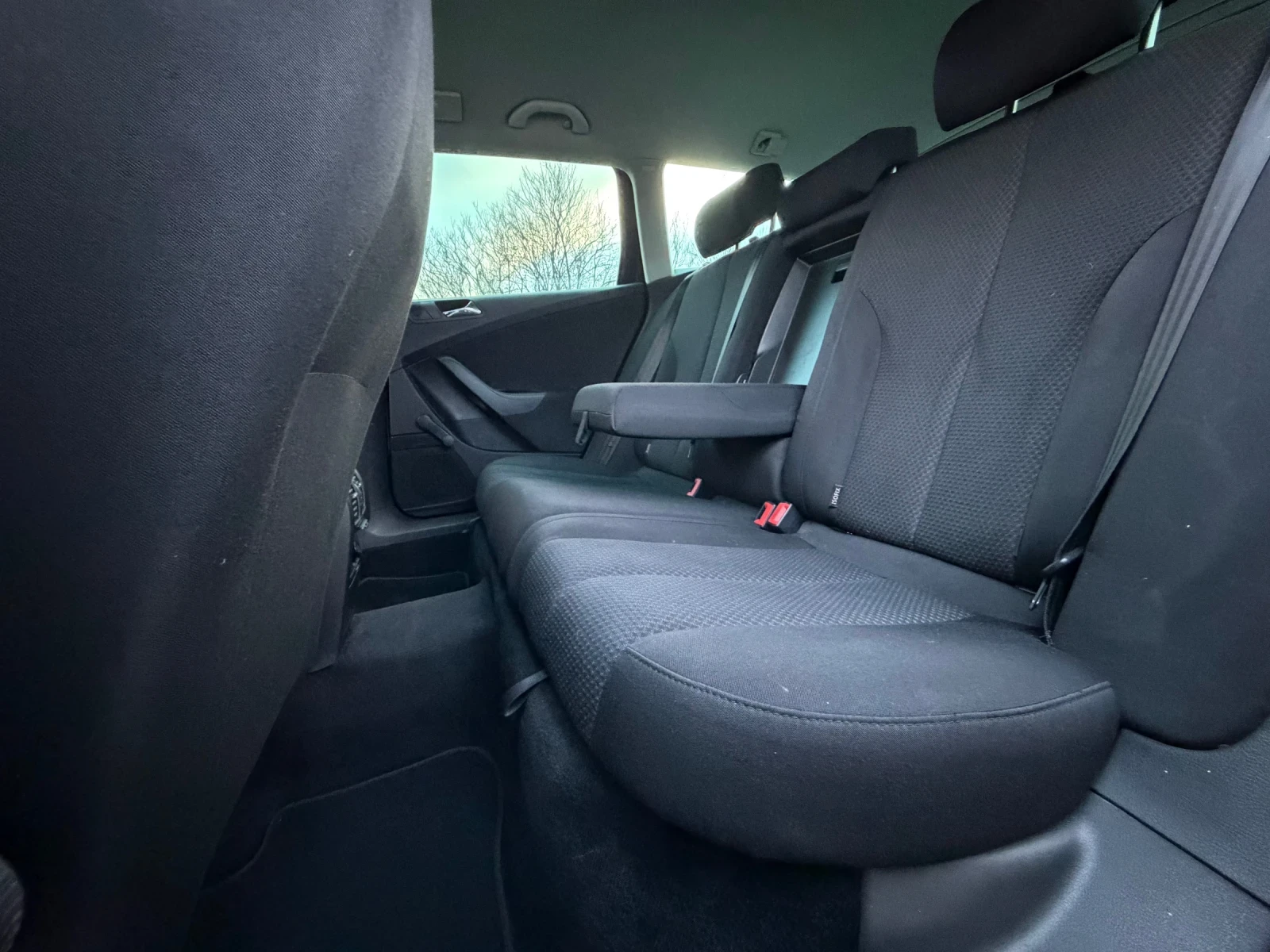 VW Passat B6, снимка 7 - Автомобили и джипове - 54165938