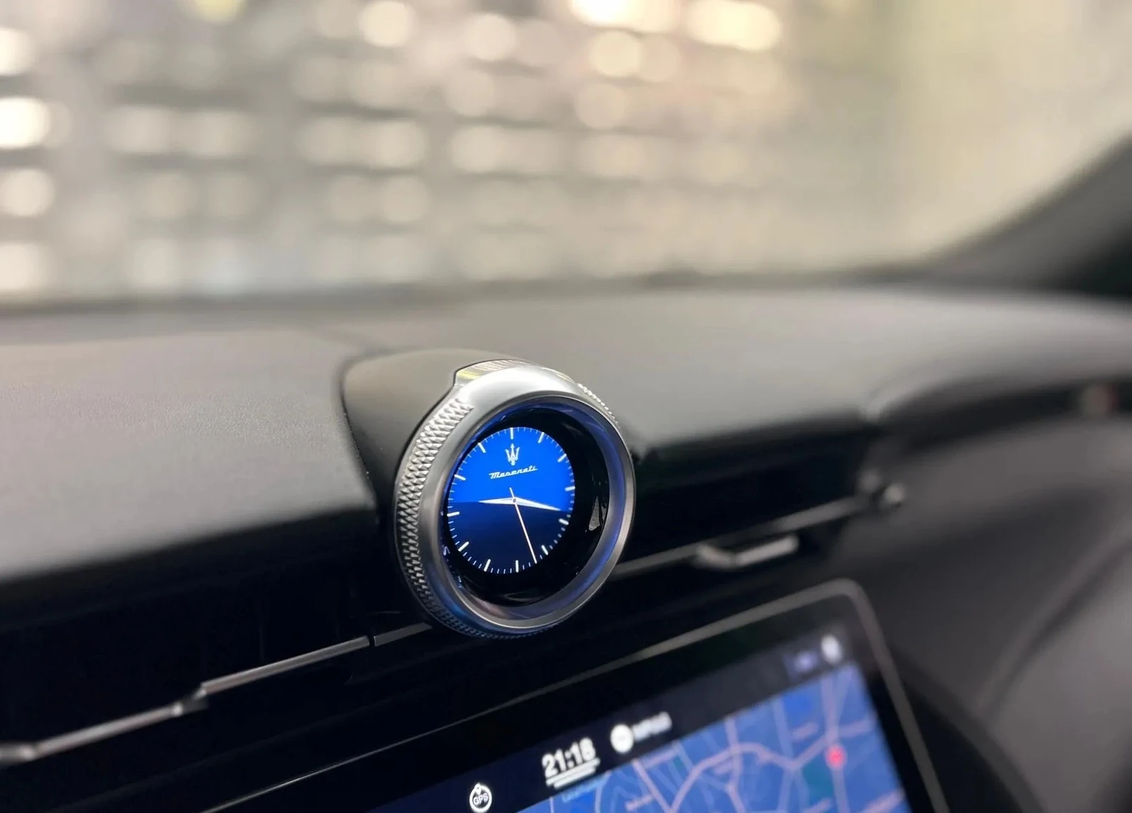 Maserati GranTurismo Modena 3.0 V6 AWD, снимка 11 - Автомобили и джипове - 54342314