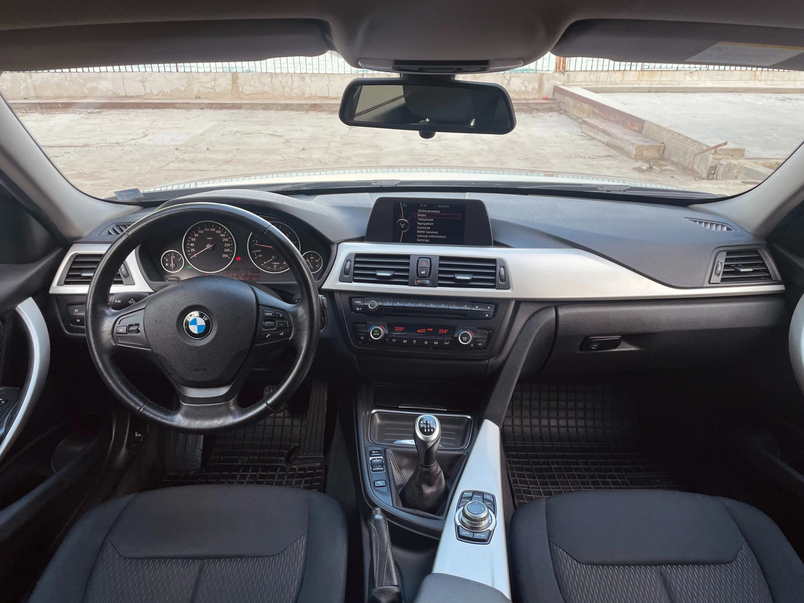 BMW 320 2.0i-184, снимка 10 - Автомобили и джипове - 54609607