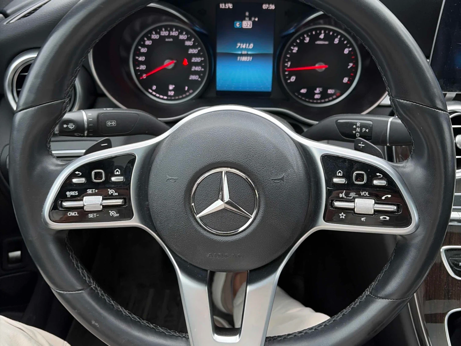 Mercedes-Benz C 300 4MATIC * ПОДГРЕВ * ПАНОРАМА * 2 КЛЮЧА * CARFAX, снимка 9 - Автомобили и джипове - 54671877