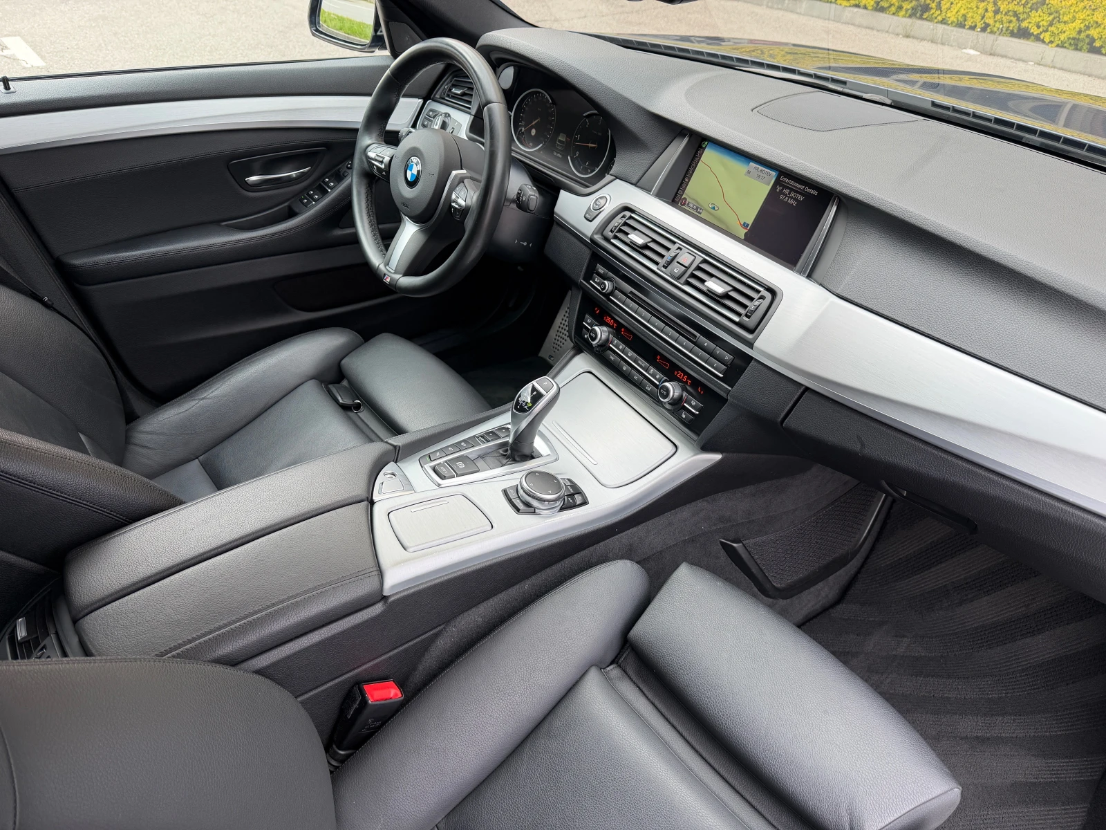 BMW 530 Швейцария, снимка 14 - Автомобили и джипове - 54840107
