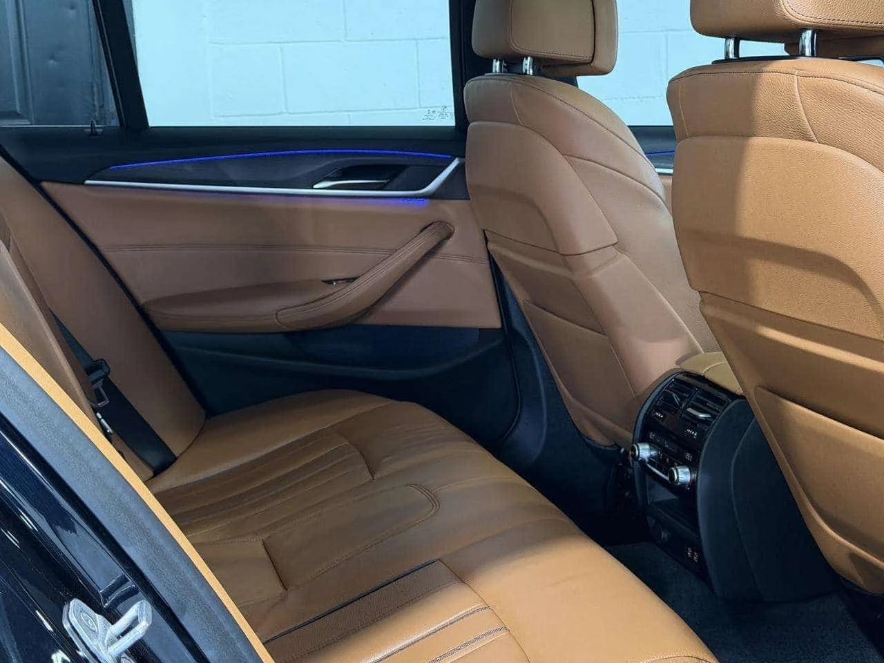 BMW 530 * 530i xDrive MSPORT| NAVI| BACKUP * CARFAX * ЦЕНА, снимка 12 - Автомобили и джипове - 54918605