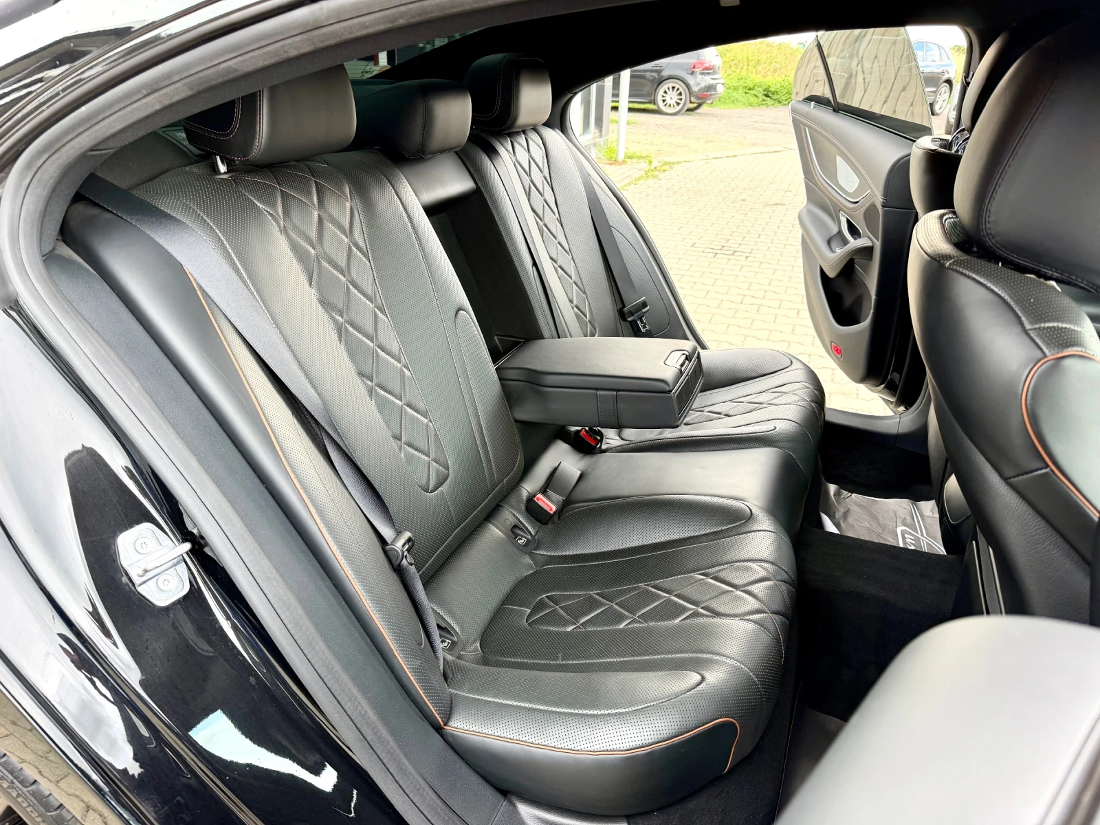 Mercedes-Benz CLS 400 D#BRABUS#DESIGNO#EDITION1#SOFTCLOSE#ОБДУХ#FULLFULL, снимка 13 - Автомобили и джипове - 54936289