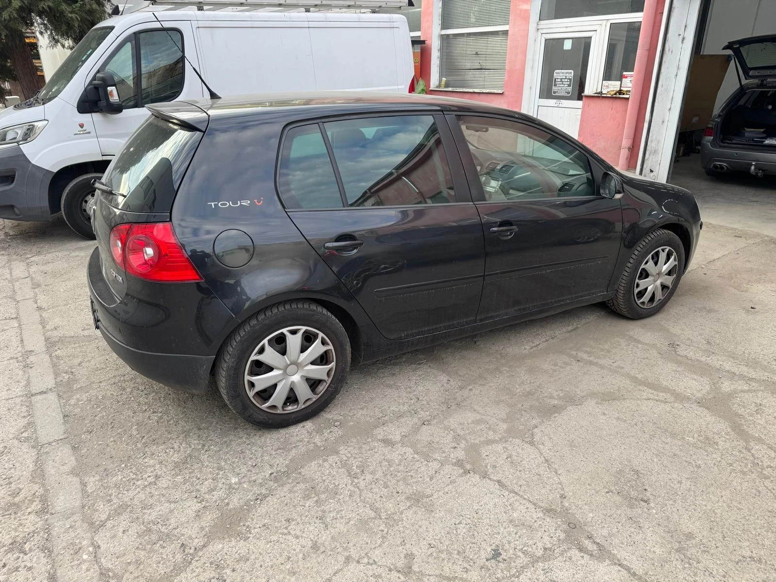 VW Golf, снимка 6 - Автомобили и джипове - 55064400