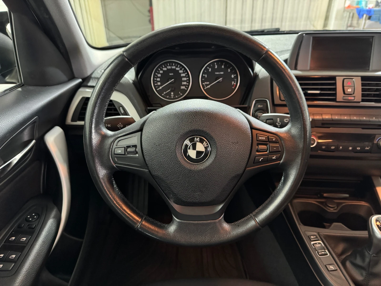 BMW 116 i - EURO 6B, снимка 10 - Автомобили и джипове - 55141365