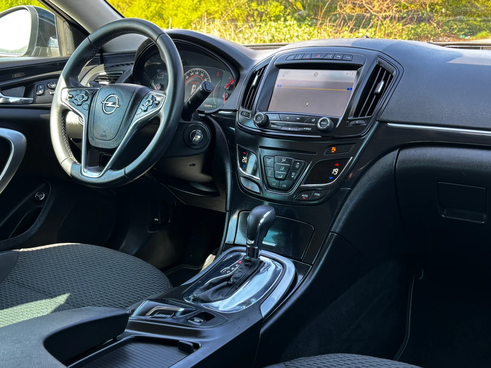 Opel Insignia Face 4* 4 ITALIA, снимка 14 - Автомобили и джипове - 55356461