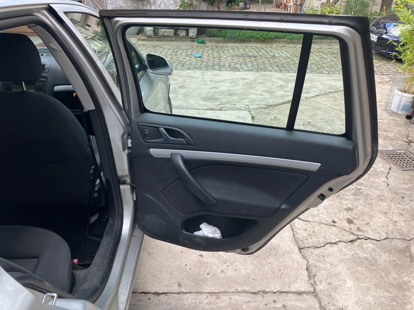 Skoda Octavia, снимка 16 - Автомобили и джипове - 55748392