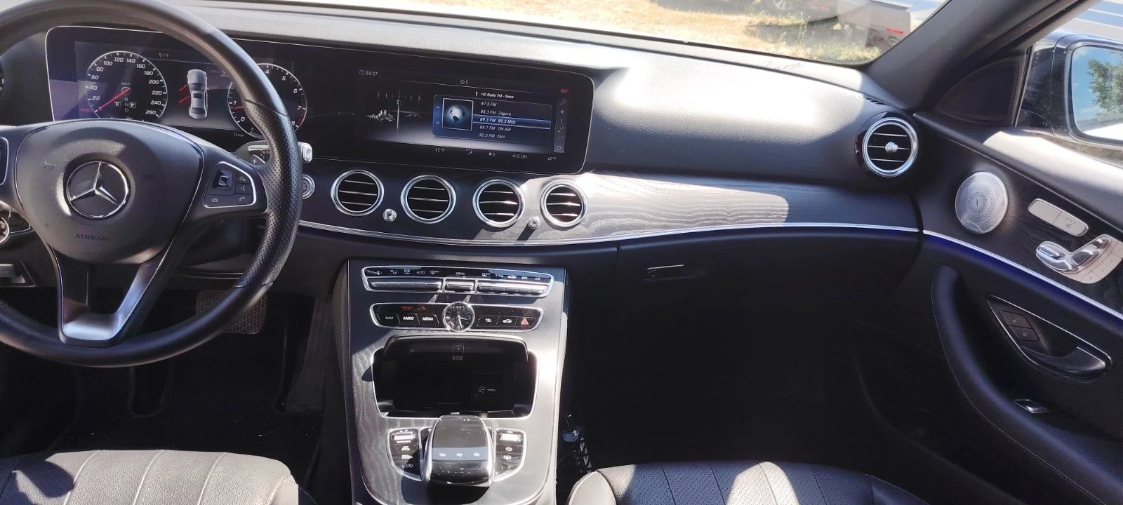 Mercedes-Benz E 400 4-matic Amg line/Digital/Pano/Head up, снимка 10 - Автомобили и джипове - 55939532
