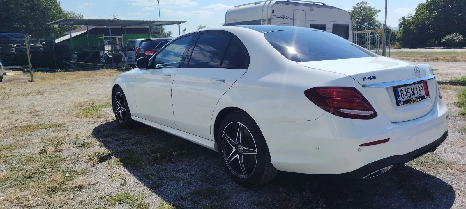 Mercedes-Benz E 400 4-matic Amg line/Digital/Pano/Head up, снимка 4 - Автомобили и джипове - 55939532