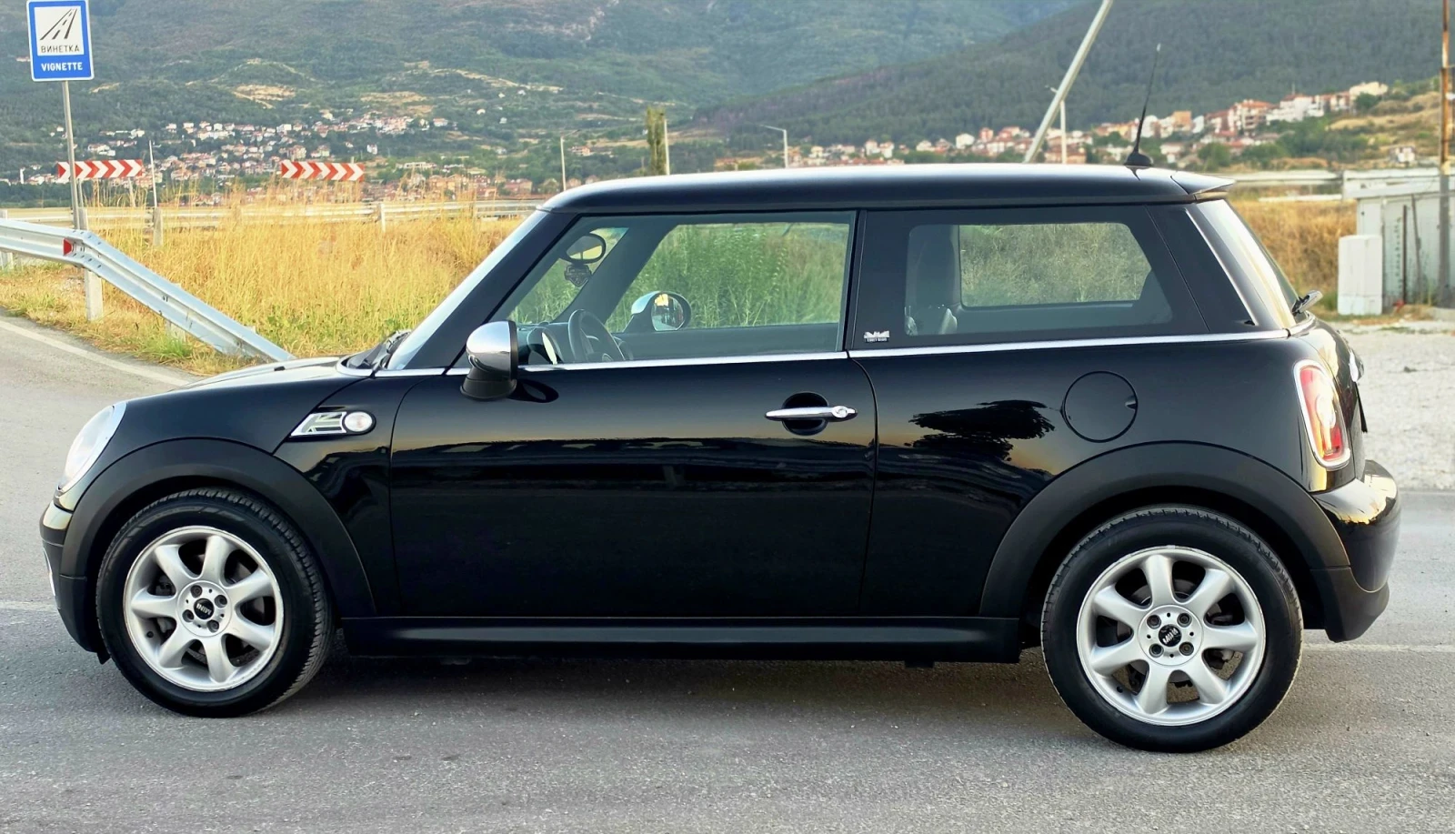 Mini Cooper 1.4 бенз. 95к.с., снимка 13 - Автомобили и джипове - 56020233