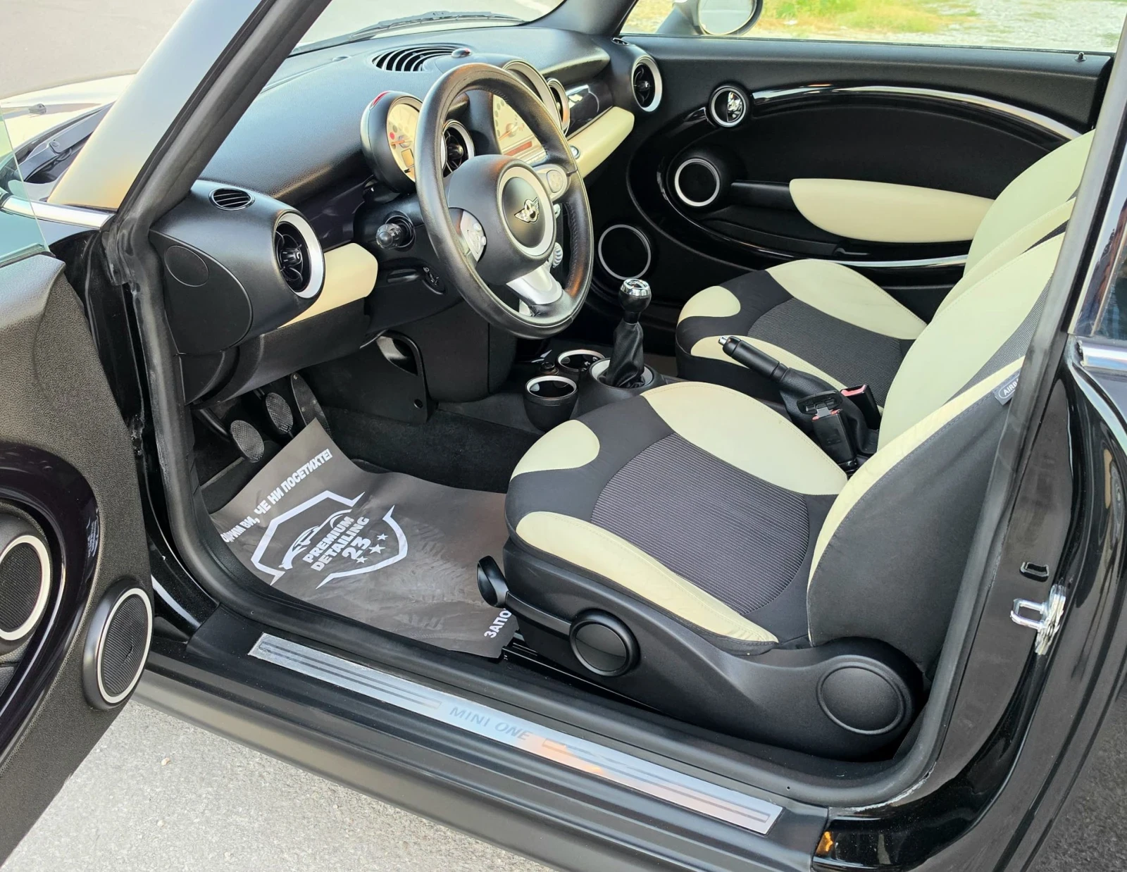 Mini Cooper 1.4 бенз. 95к.с., снимка 8 - Автомобили и джипове - 56020233