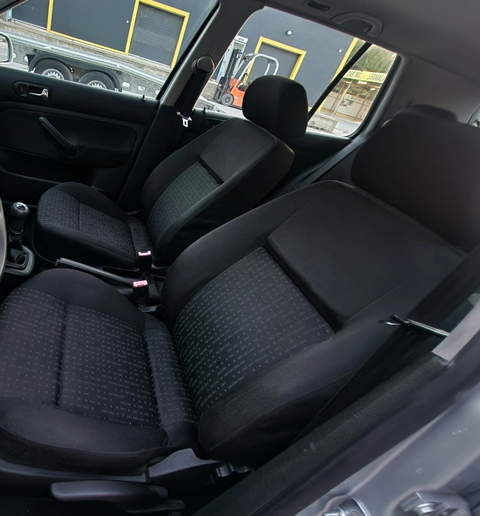 VW Golf 1.9TDI 90к.с., снимка 10 - Автомобили и джипове - 56359584