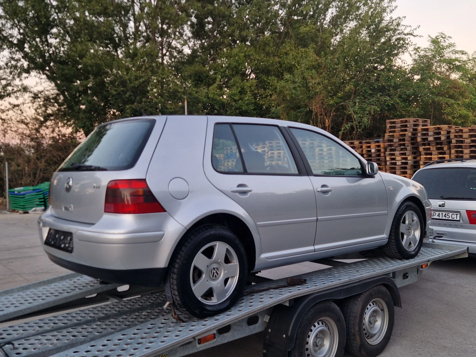 VW Golf 1.9TDI 90к.с., снимка 4 - Автомобили и джипове - 56359584