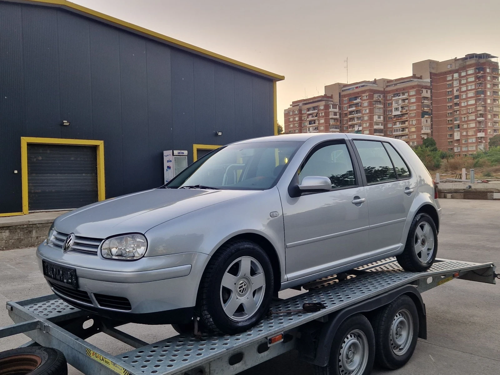 VW Golf 1.9TDI 90к.с., снимка 3 - Автомобили и джипове - 56359584