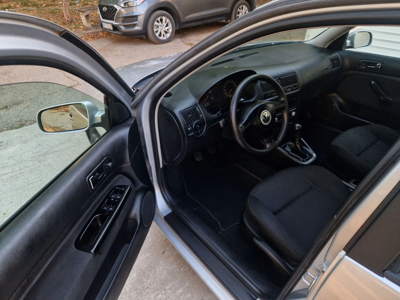 VW Golf 1.9TDI 90к.с., снимка 9 - Автомобили и джипове - 56359584