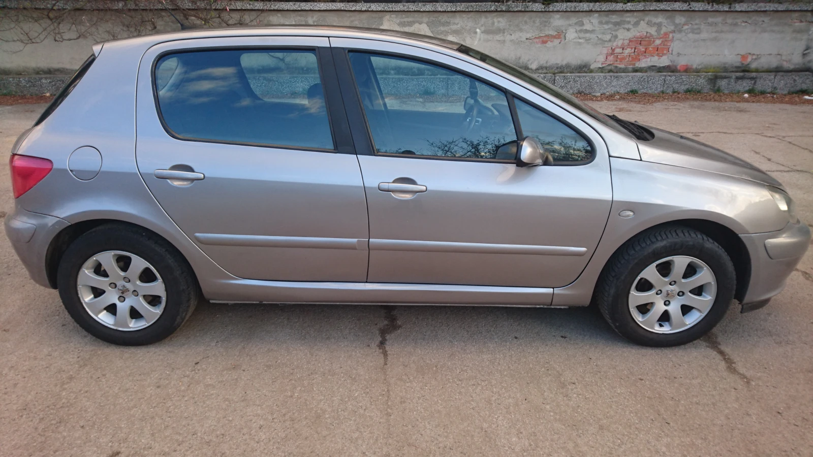 Peugeot 307 1.6 GAS, снимка 2 - Автомобили и джипове - 56601586
