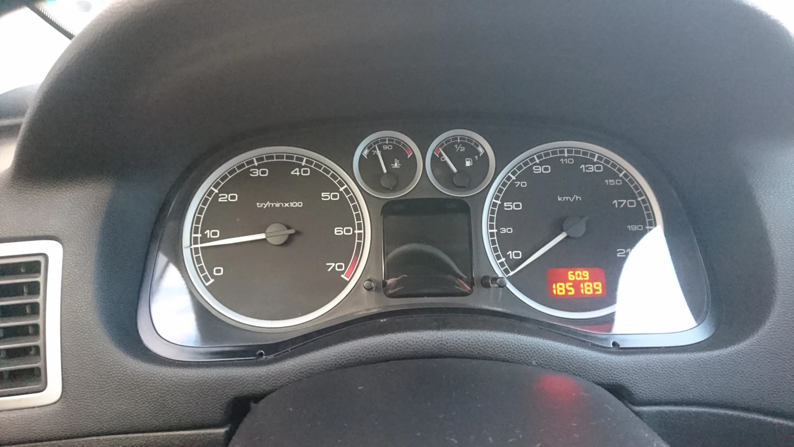 Peugeot 307 1.6 GAS, снимка 7 - Автомобили и джипове - 56601586