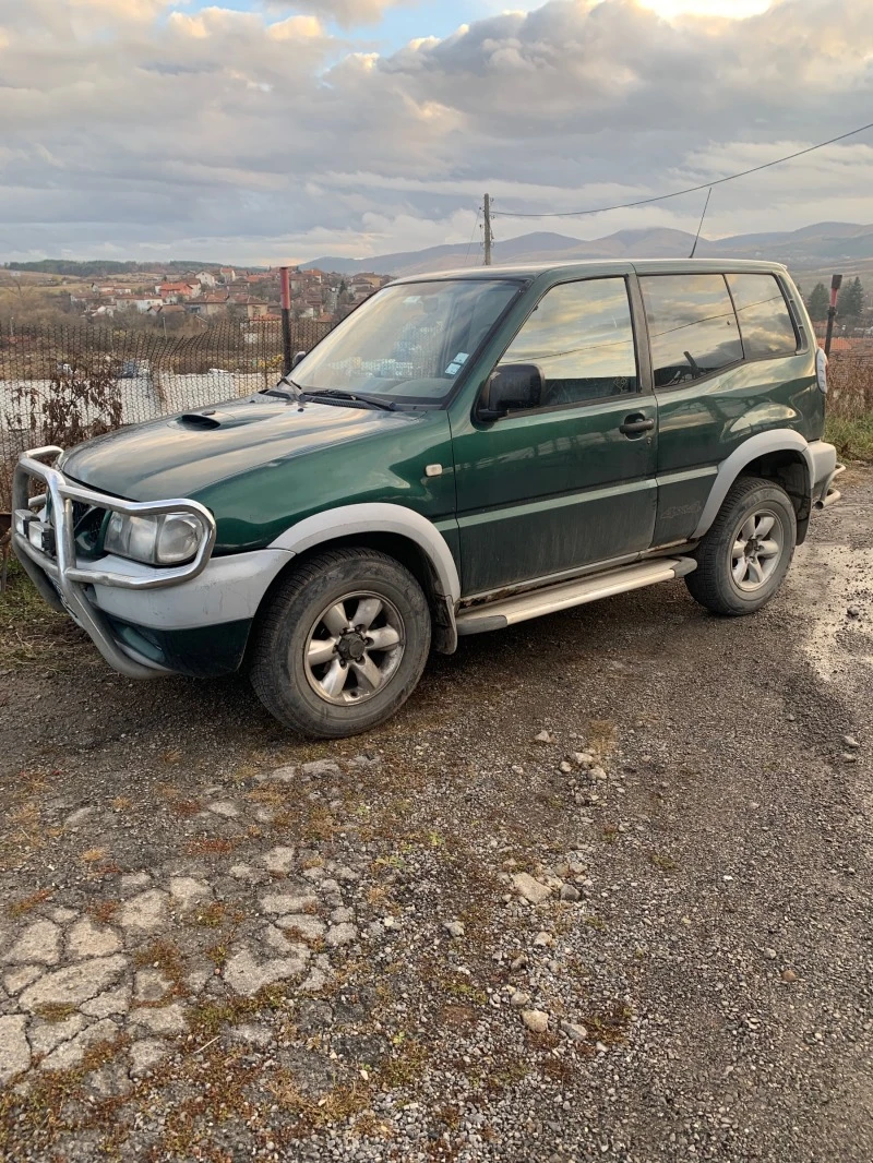 Nissan Terrano, снимка 1 - Автомобили и джипове - 38750179