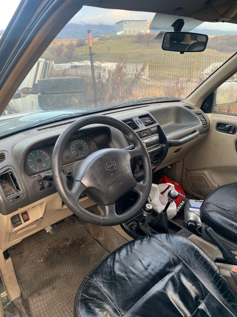 Nissan Terrano, снимка 6 - Автомобили и джипове - 38750179