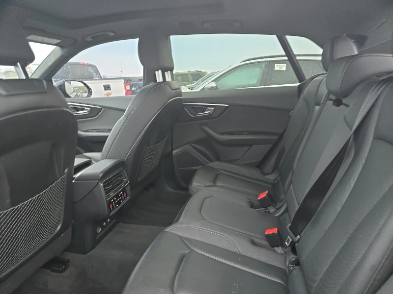 Audi Q8 Virtual Cockpit Plus* Bang & Olufsen* , снимка 7 - Автомобили и джипове - 49424509