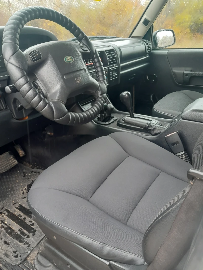 Land Rover Discovery 2.5 TD5, снимка 9 - Автомобили и джипове - 52517555