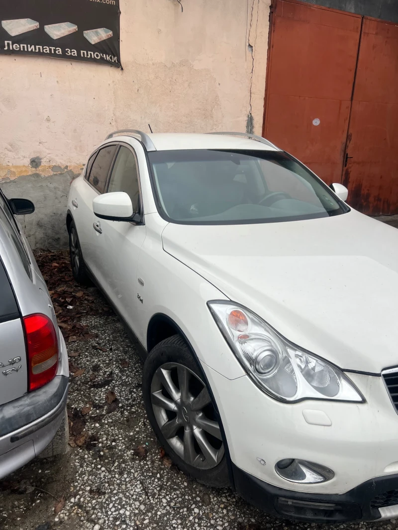 Infiniti QX50, снимка 3 - Автомобили и джипове - 52887605