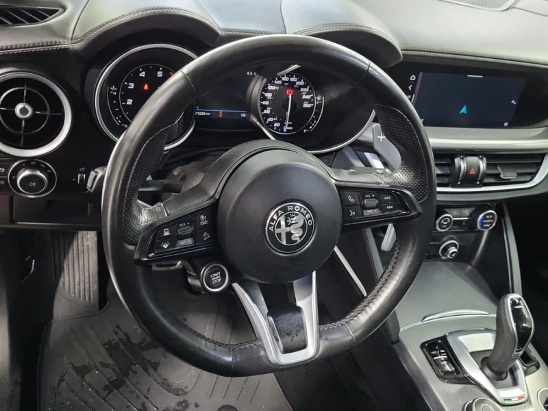 Alfa Romeo Stelvio VELOCE| AWD | ПОДГРЕВИ | ШИБЕДАХ | 2 КЛЮЧА| CARFAX, снимка 12 - Автомобили и джипове - 53374481