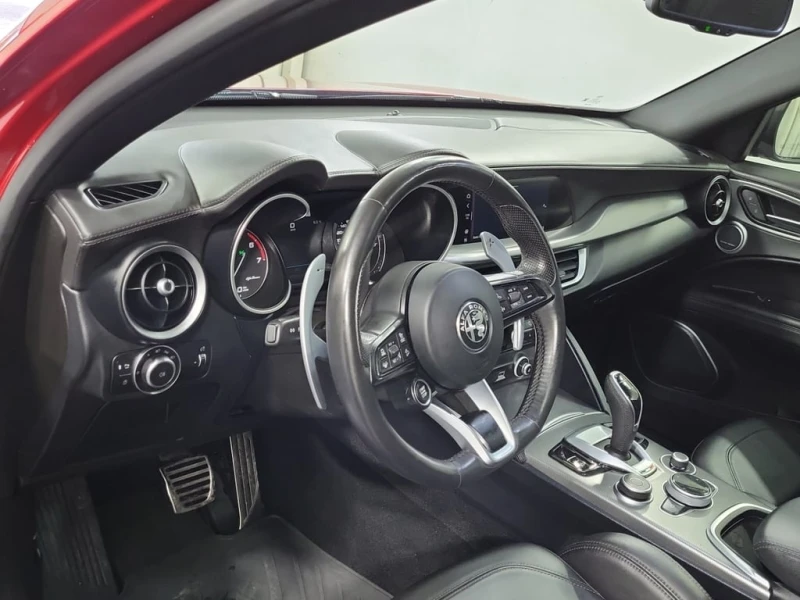 Alfa Romeo Stelvio VELOCE| AWD | ПОДГРЕВИ | ШИБЕДАХ | 2 КЛЮЧА| CARFAX, снимка 10 - Автомобили и джипове - 53374481