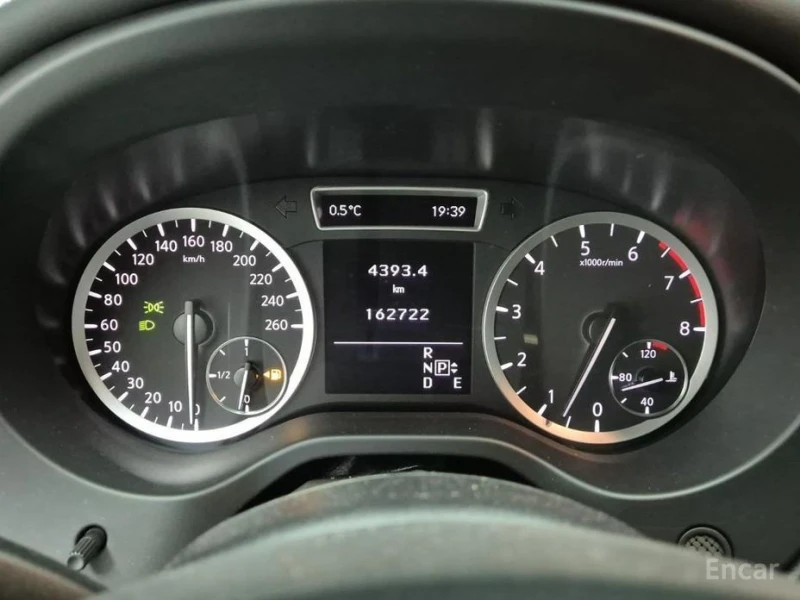 Infiniti Q30, снимка 6 - Автомобили и джипове - 53595799