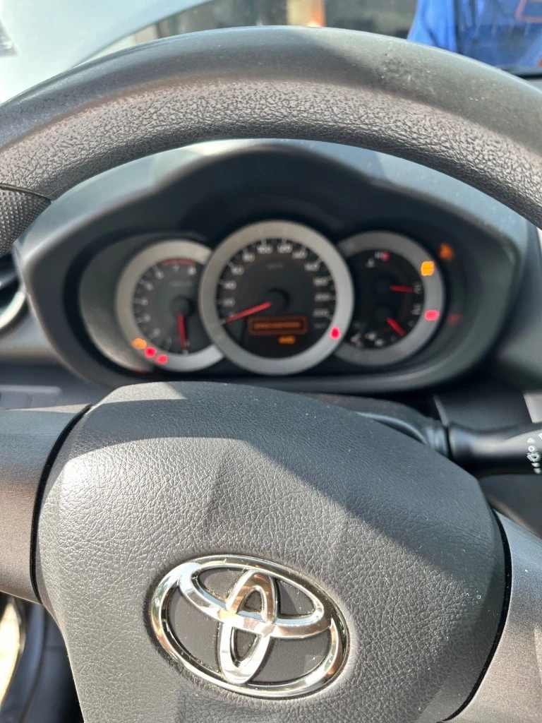 Toyota Rav4  - изображение 7