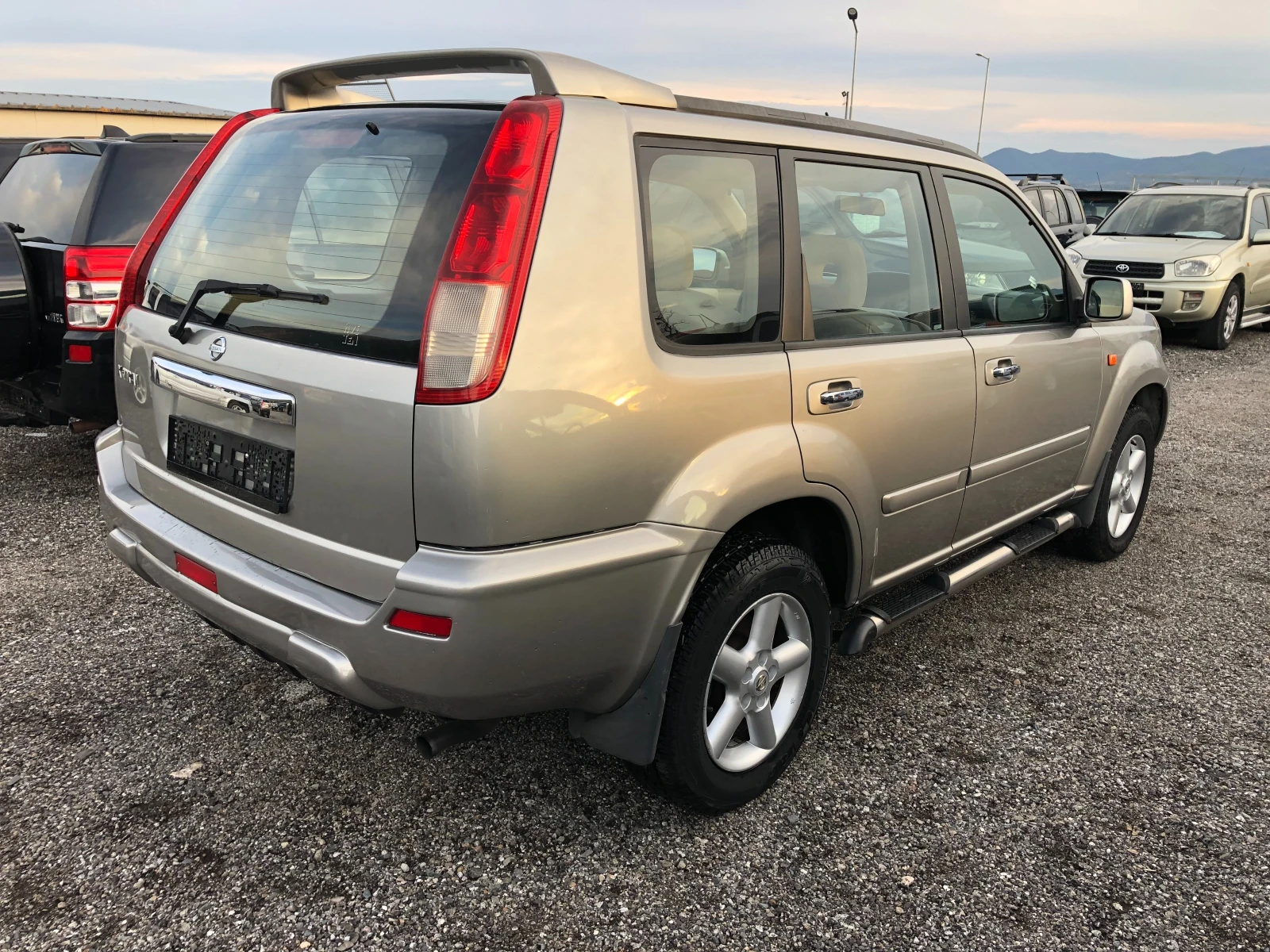 Nissan X-trail 2.0 GAZ ГЪРЦИЯ - изображение 7