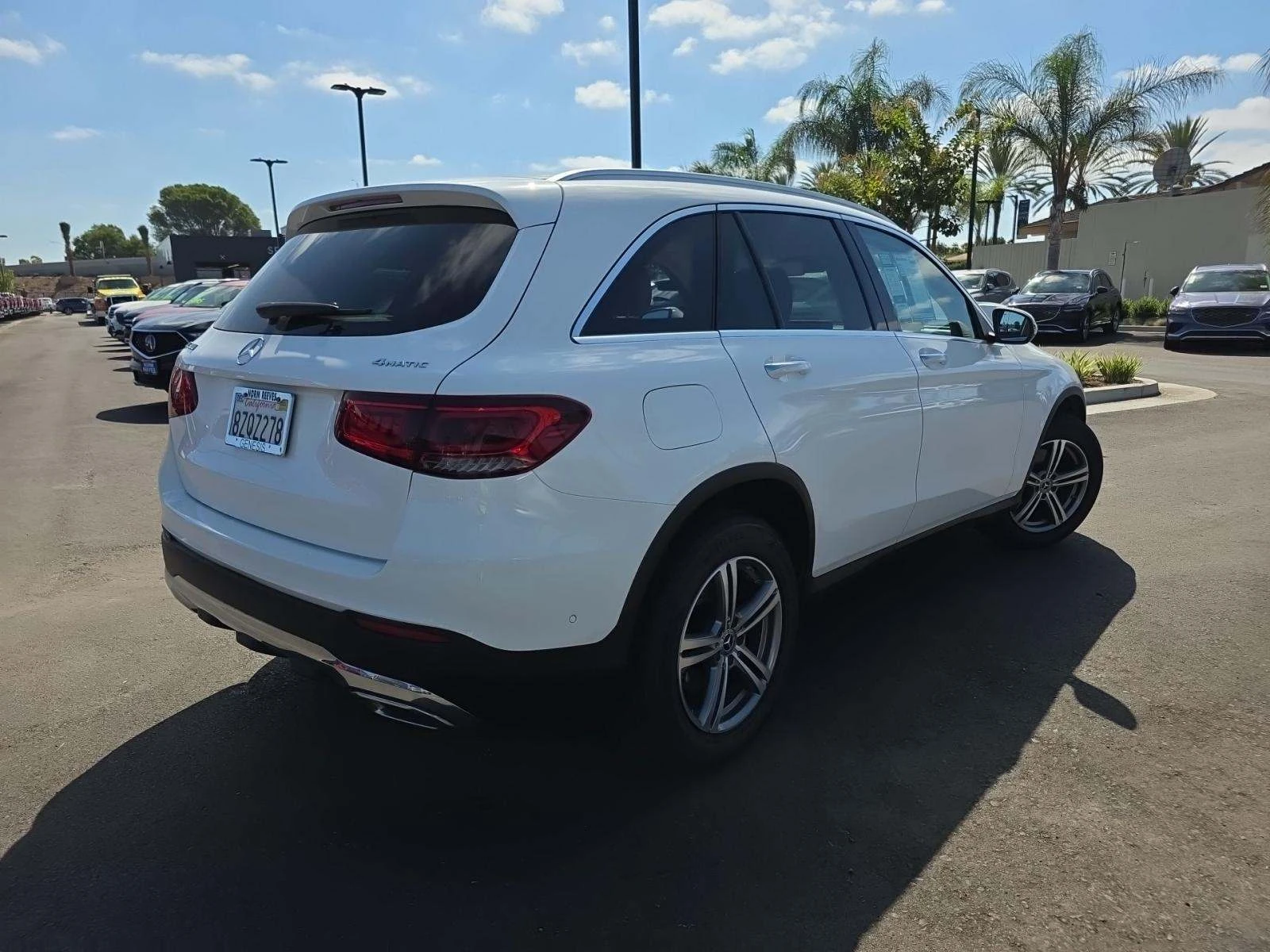 Mercedes-Benz GLC 300 4MATIC ФИКСИРАНА ЦЕНА! AMBIENT/RECARO/ПАНО/360 - изображение 4
