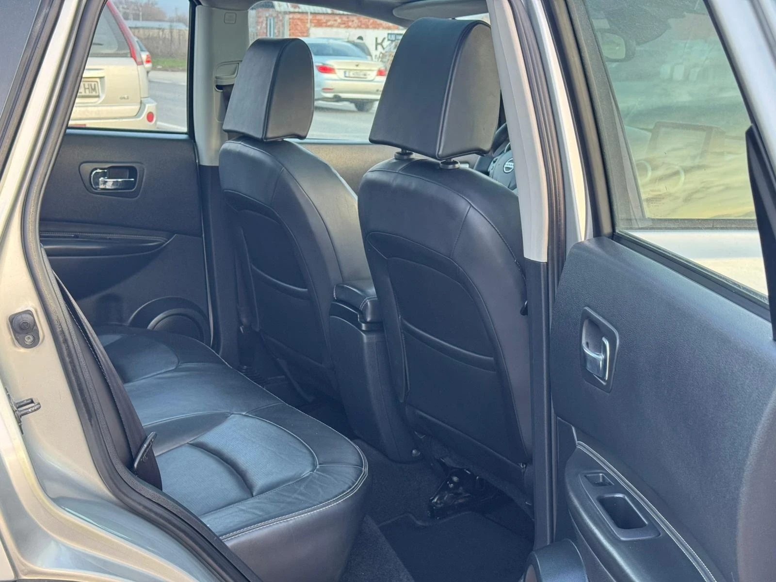 Nissan Qashqai 2.0 DCI NAVI AVTOMAT LIZING | Mobile.bg � ����������� 12