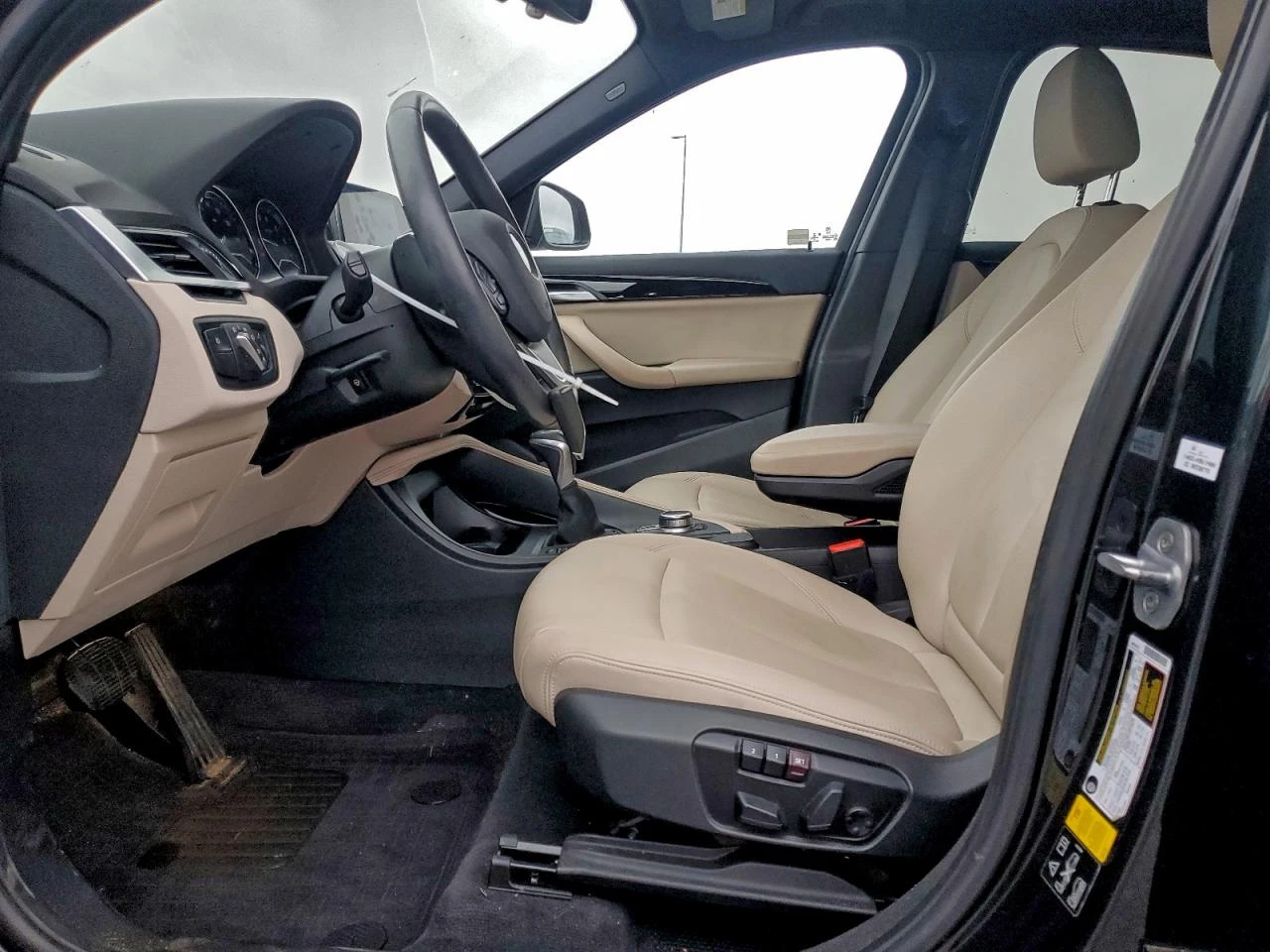 BMW X1 xDrive28i - изображение 7