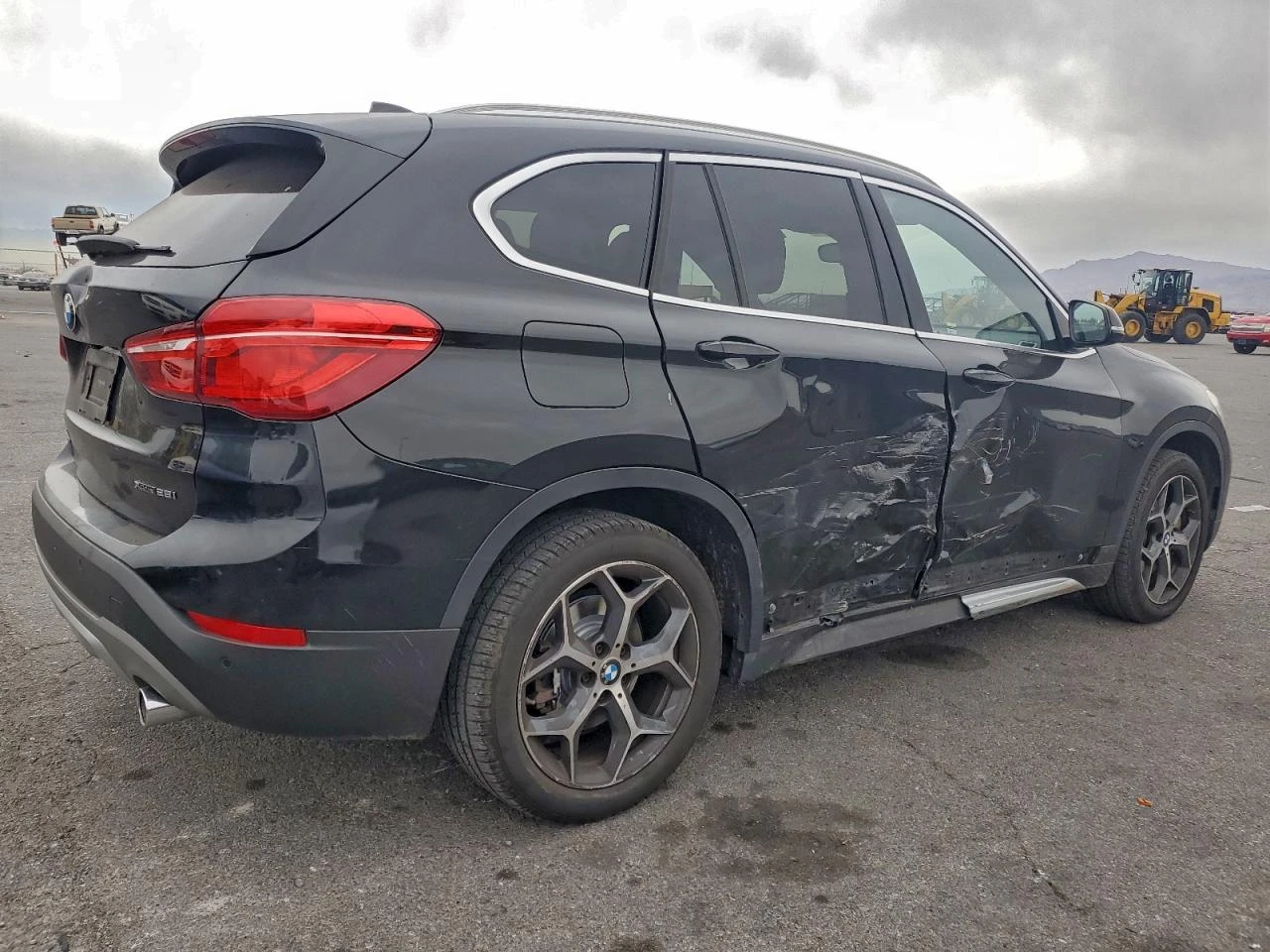 BMW X1 xDrive28i - изображение 3