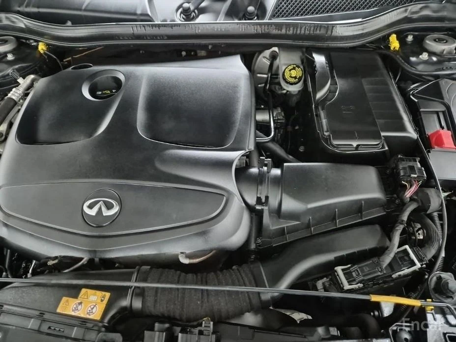 Infiniti Q30  - изображение 5