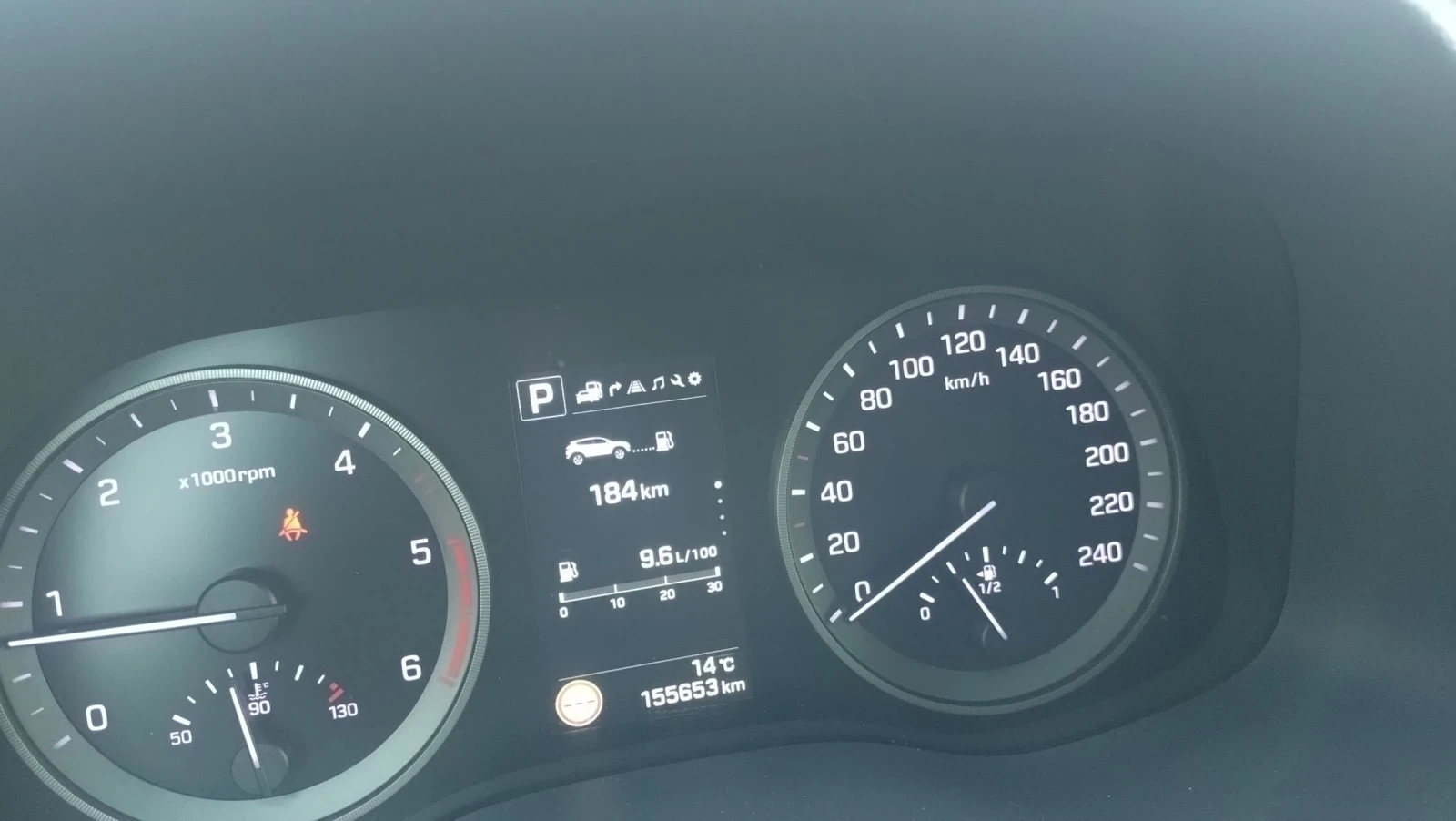 Hyundai Tucson, снимка 10 - Автомобили и джипове - 53973465