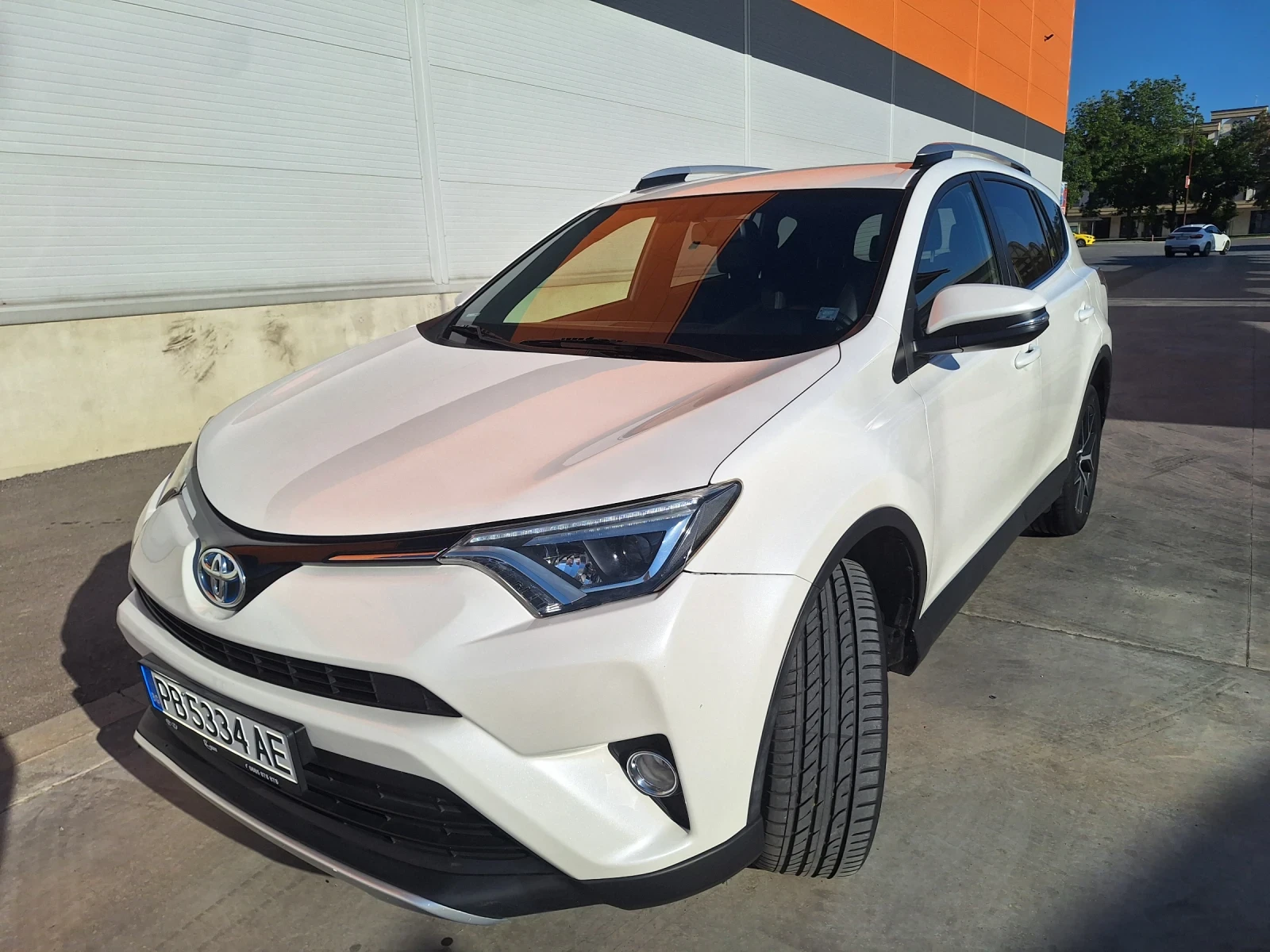 Toyota Rav4 2.5 hybrid, снимка 2 - Автомобили и джипове - 55846587