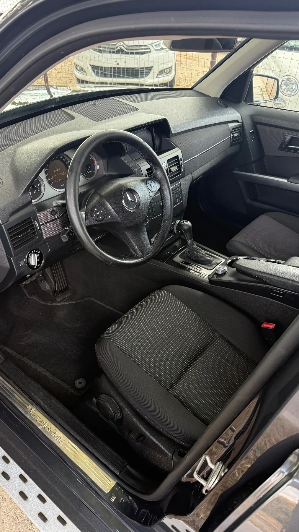 Mercedes-Benz GLK 220CDI 4MATIC 170кс * Sport* , снимка 9 - Автомобили и джипове - 55950866