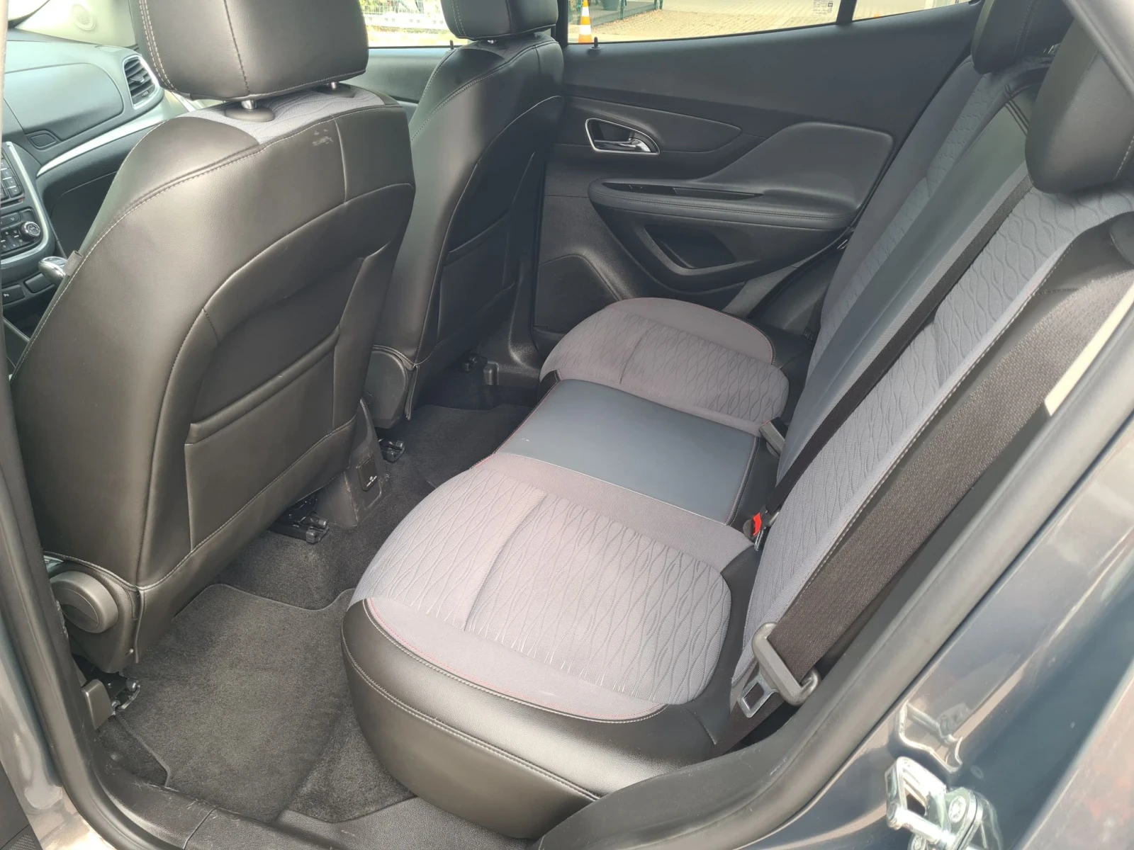Opel Mokka 1.4i 16V 140p.s  EVRO 6B , снимка 10 - Автомобили и джипове - 56088064