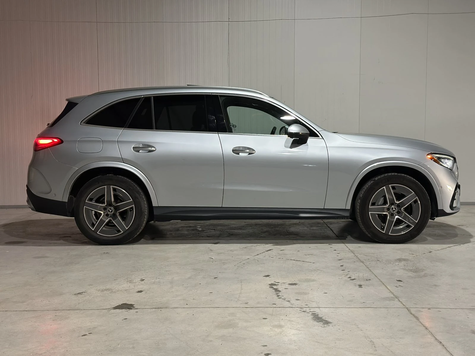 Mercedes-Benz GLC 300 AMG Package, снимка 7 - Автомобили и джипове - 56610653