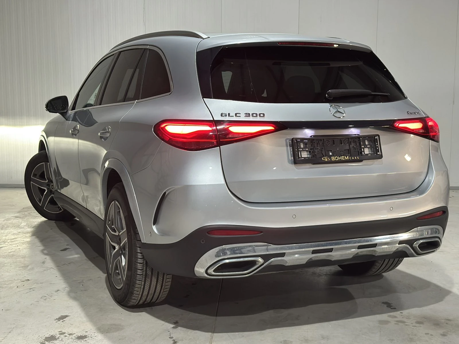 Mercedes-Benz GLC 300 AMG Package, снимка 5 - Автомобили и джипове - 56610653