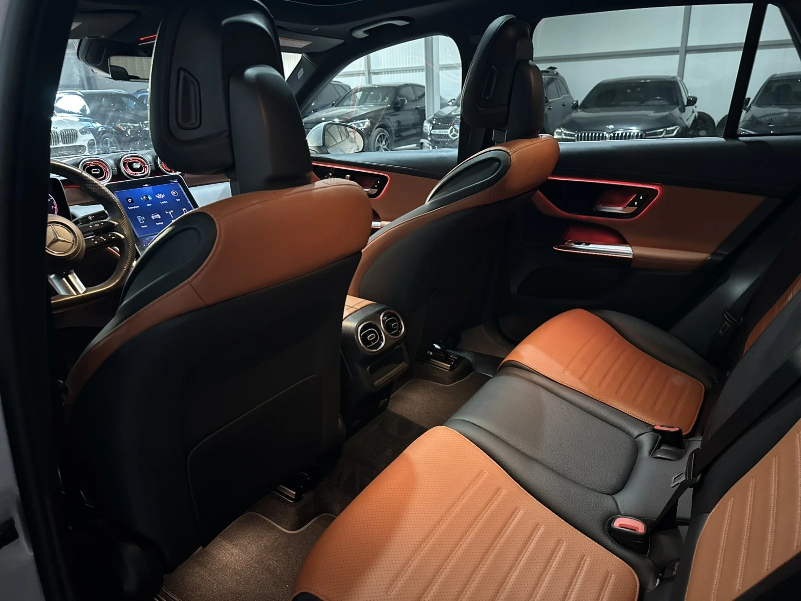 Mercedes-Benz GLC 300 AMG Package, снимка 13 - Автомобили и джипове - 56610653