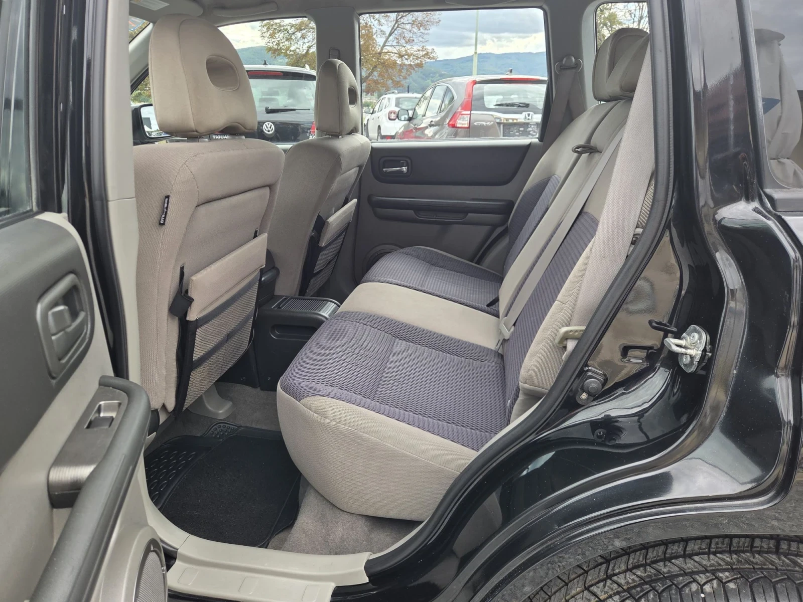 Nissan X-trail 2.0 i  4x4, снимка 11 - Автомобили и джипове - 56733432