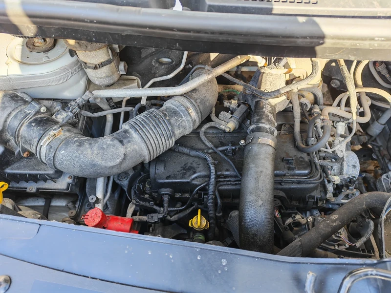 Renault Master, снимка 13 - Бусове и автобуси - 52920515